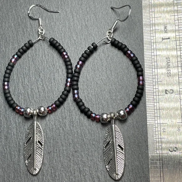 Black And Silver Feather Charms Beaded Hoop Earrings - Picture 8 of 12